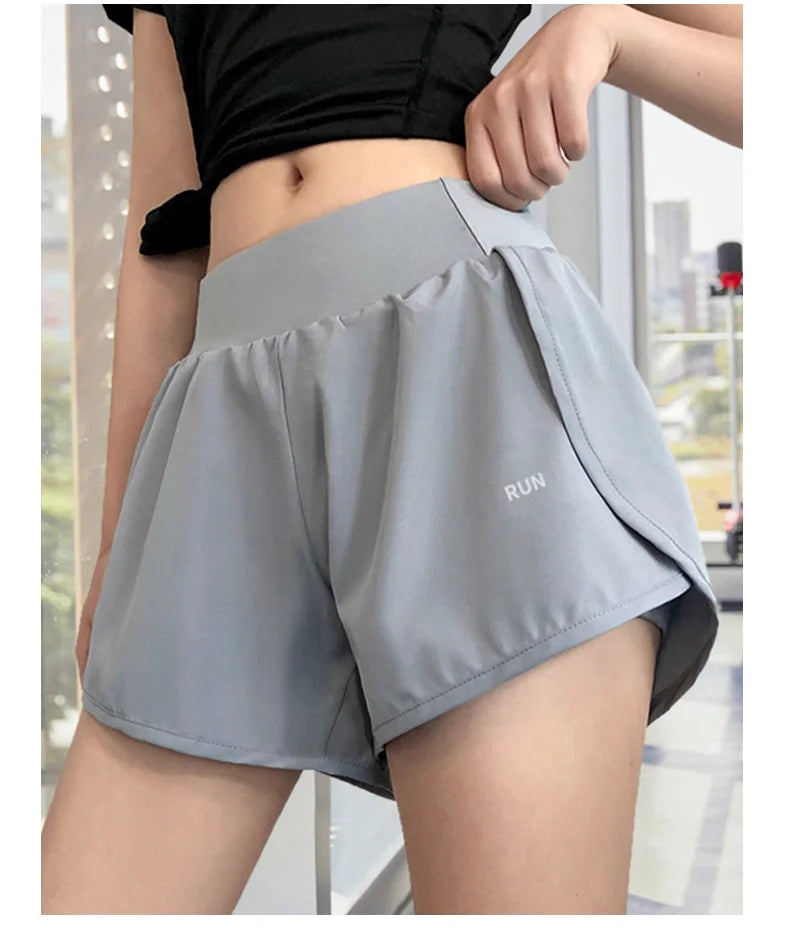 Women's Leisure Sports Breathable Slimming Yoga Shorts Two-Piece