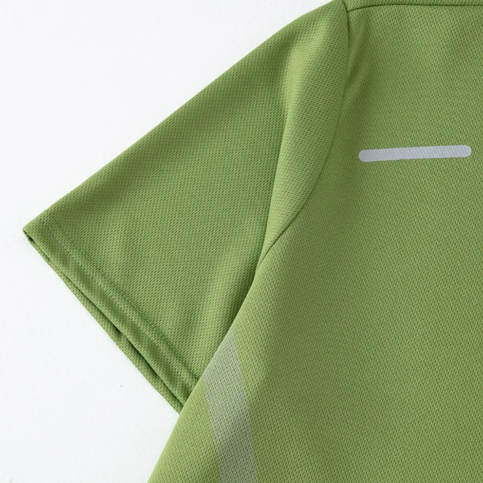 Guizhou Quick Dry Mens Summer Sports Shirt And Shorts