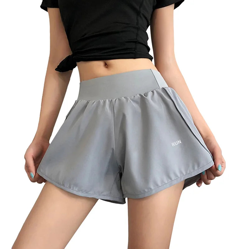 Women's Leisure Sports Breathable Slimming Yoga Shorts Two-Piece